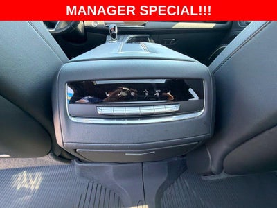 2023 Cadillac Escalade Sport