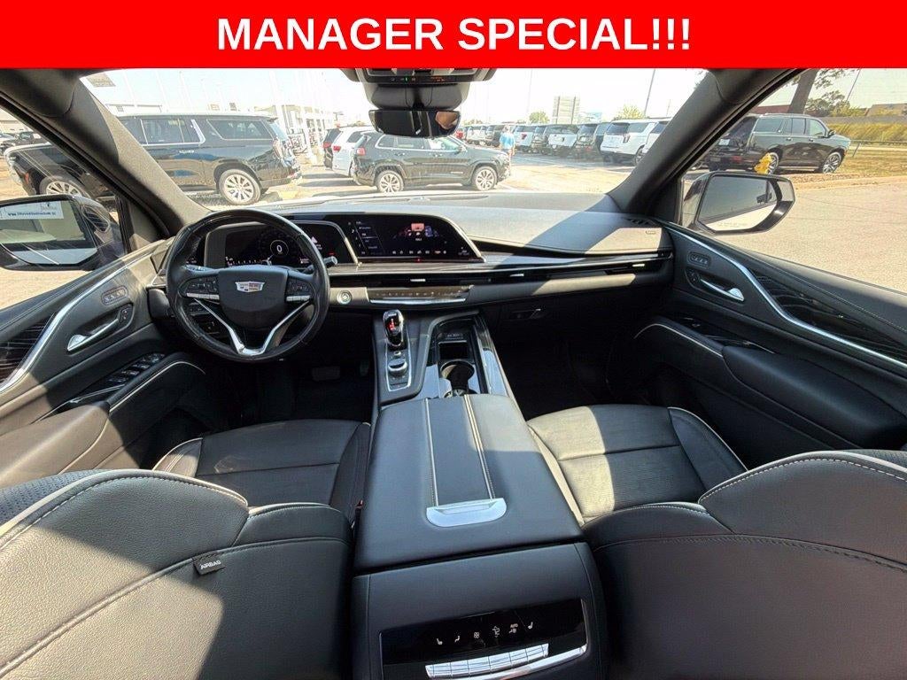2023 Cadillac Escalade Sport