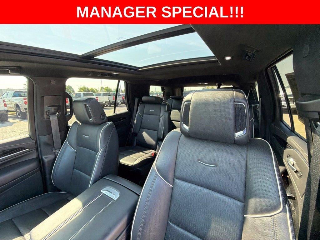 2023 Cadillac Escalade Sport