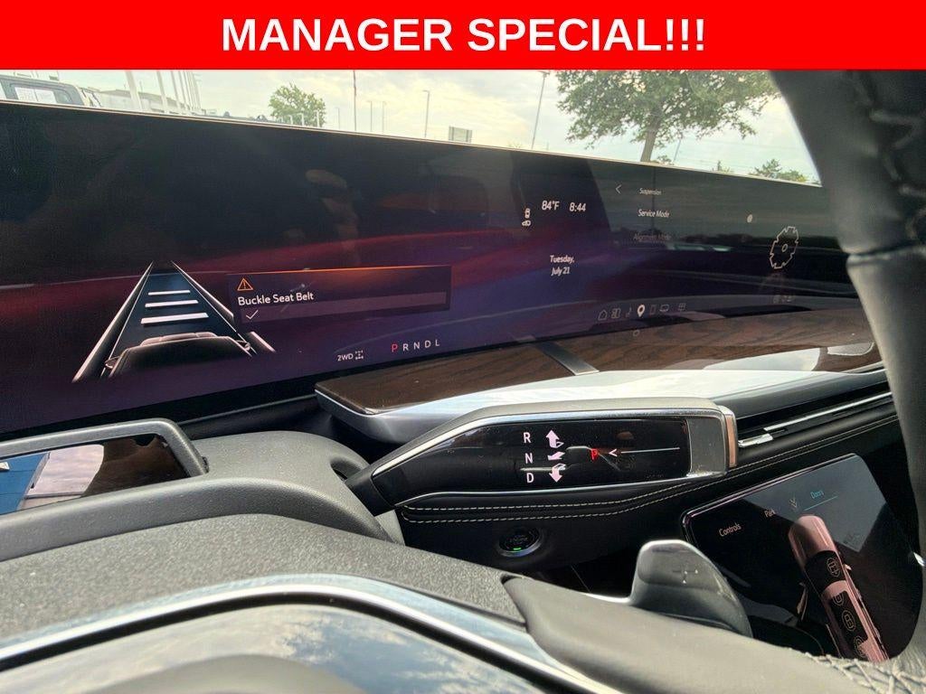 2025 Cadillac Escalade Sport Platinum