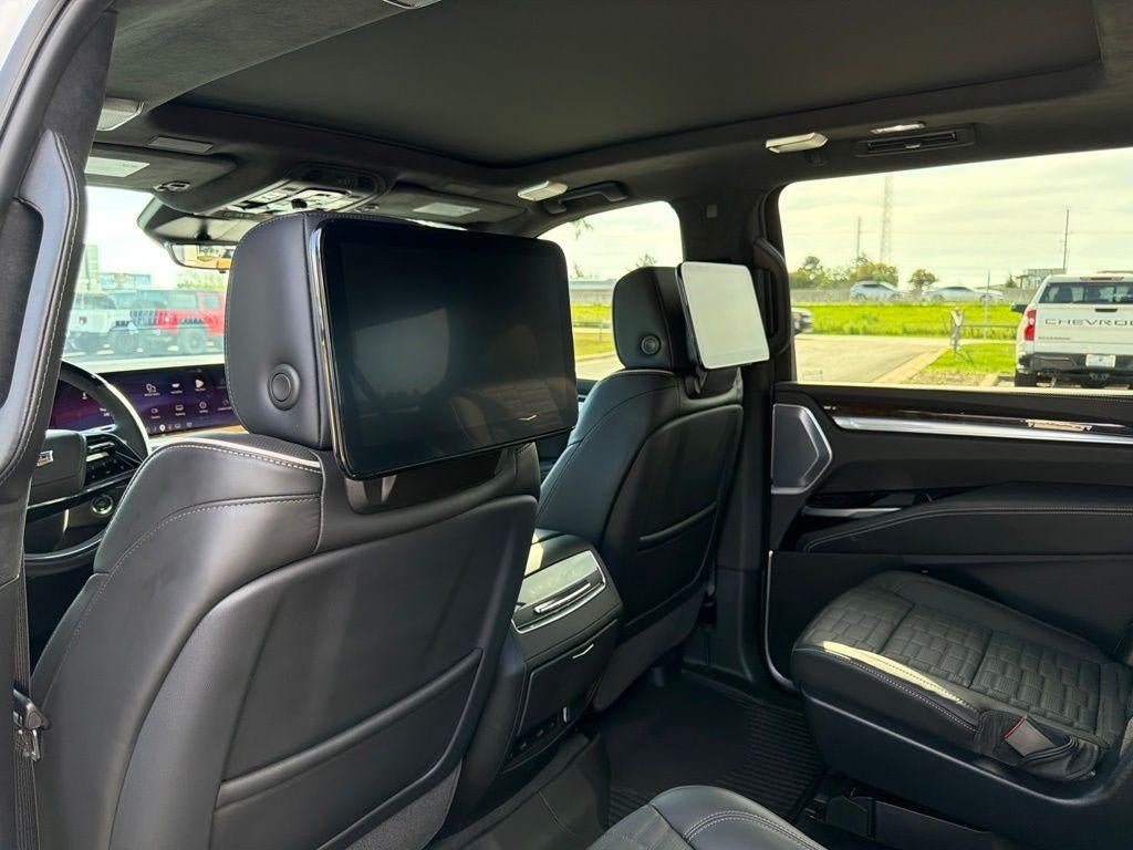 2025 Cadillac Escalade ESV Sport Platinum