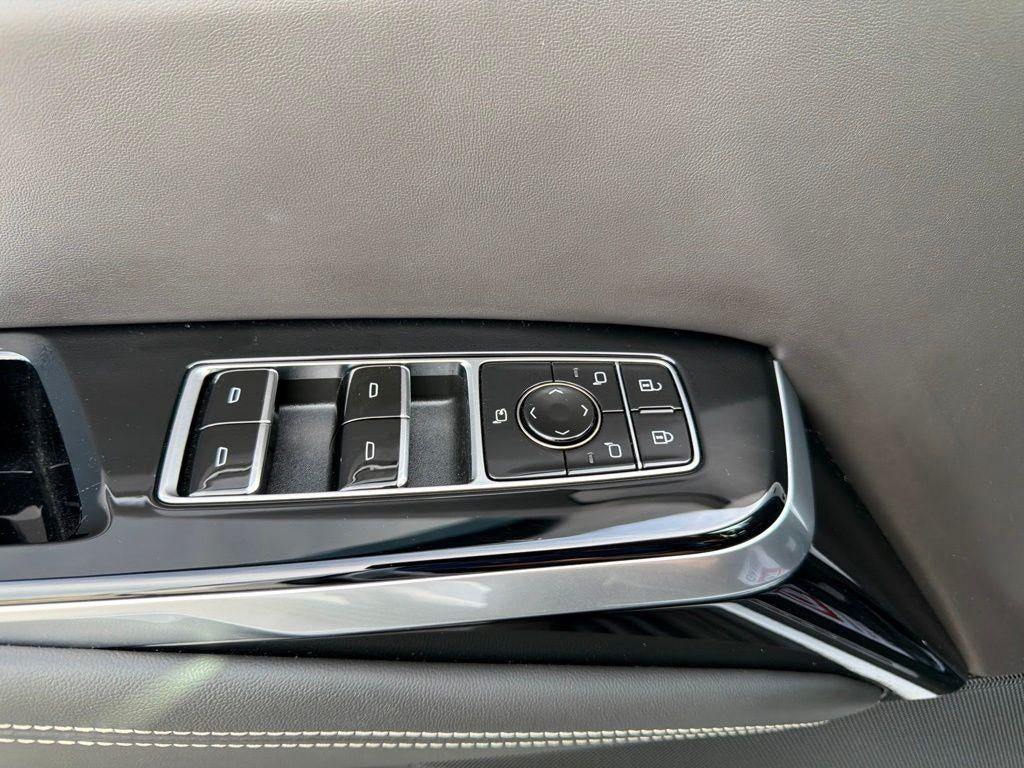 2025 Cadillac Escalade ESV Sport Platinum