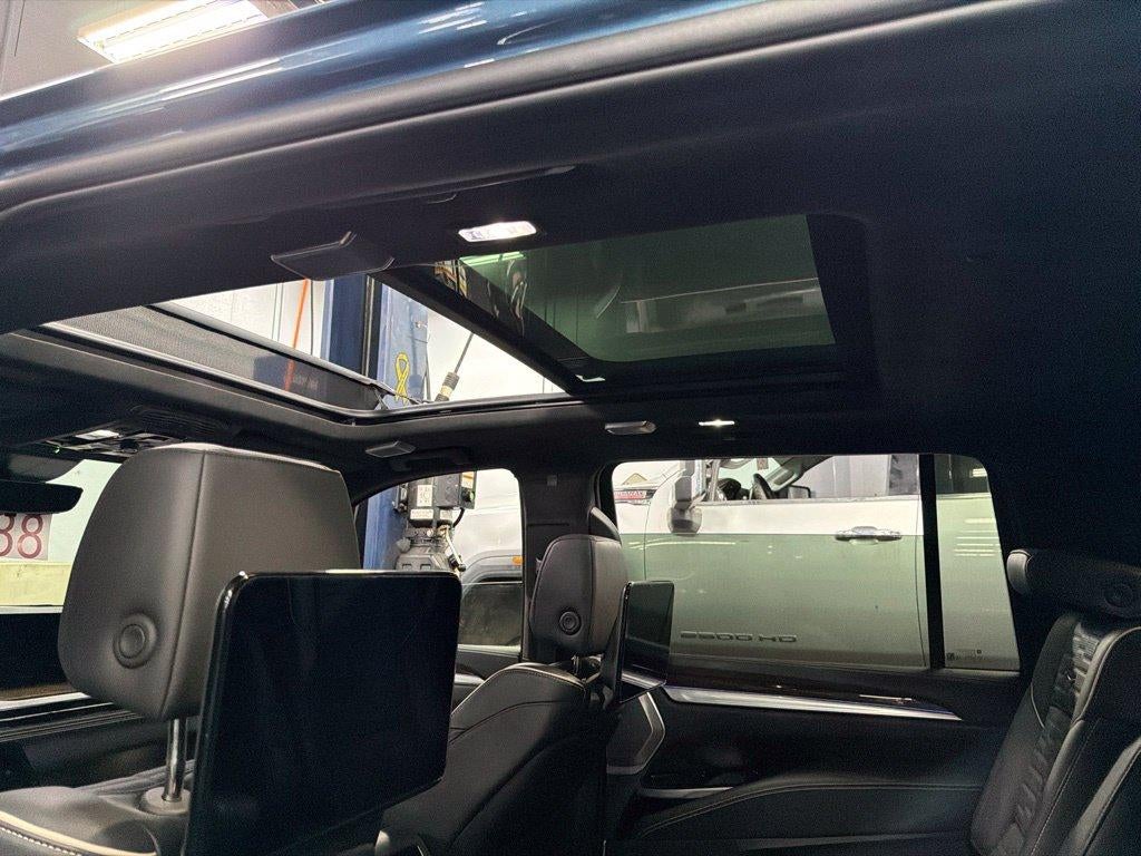 2025 Cadillac Escalade ESV Sport Platinum