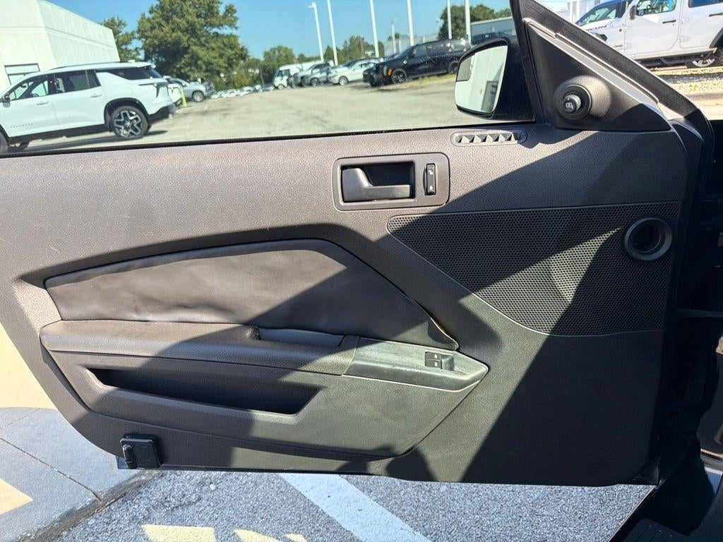 2014 Ford Mustang V6