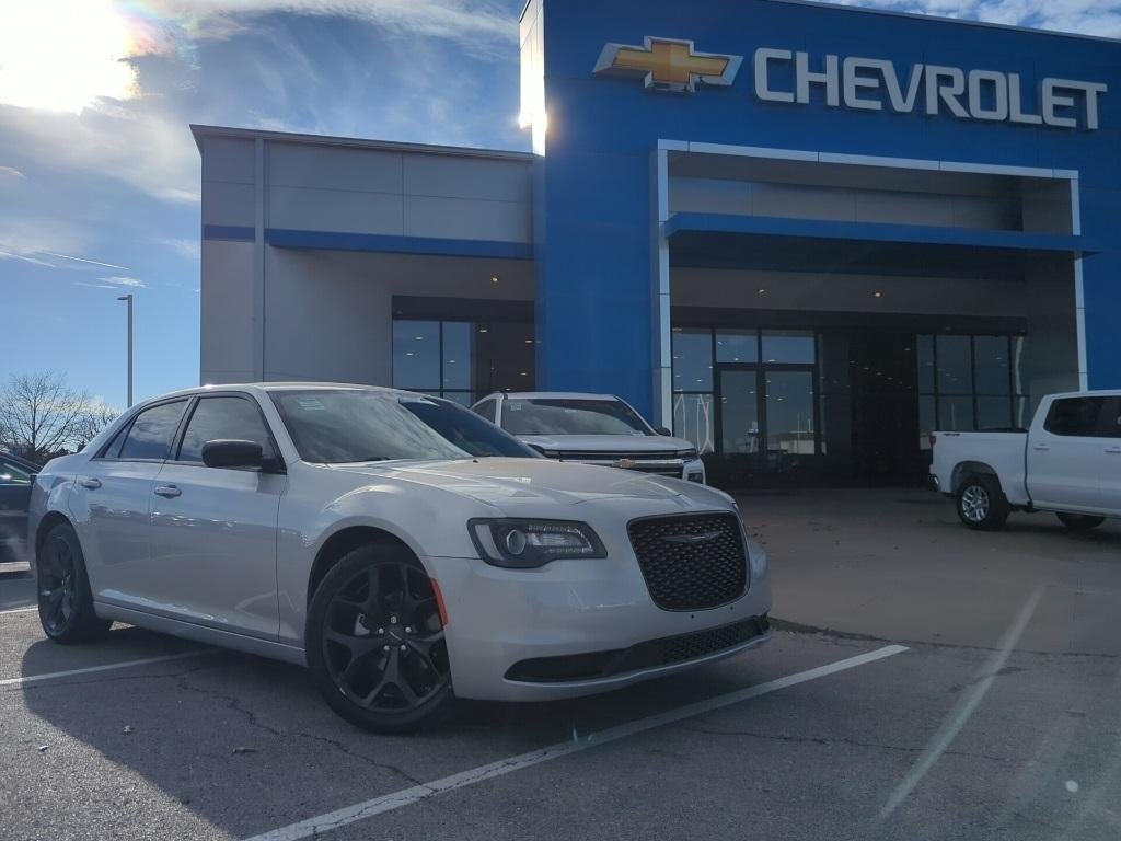 2022 Chrysler 300 Touring
