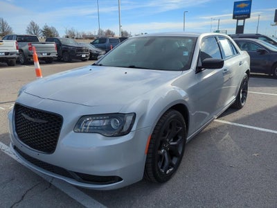 2022 Chrysler 300 Touring