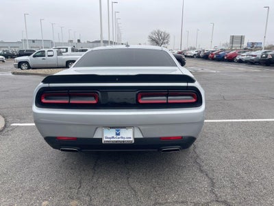 2022 Dodge Challenger SXT