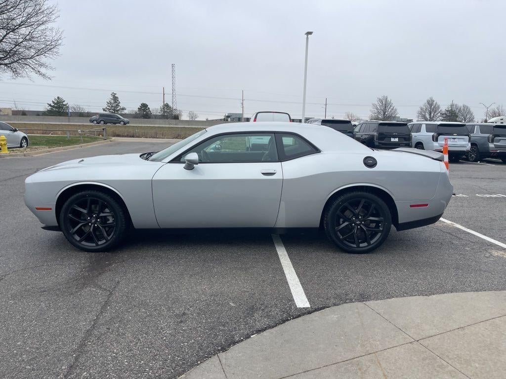 2022 Dodge Challenger SXT