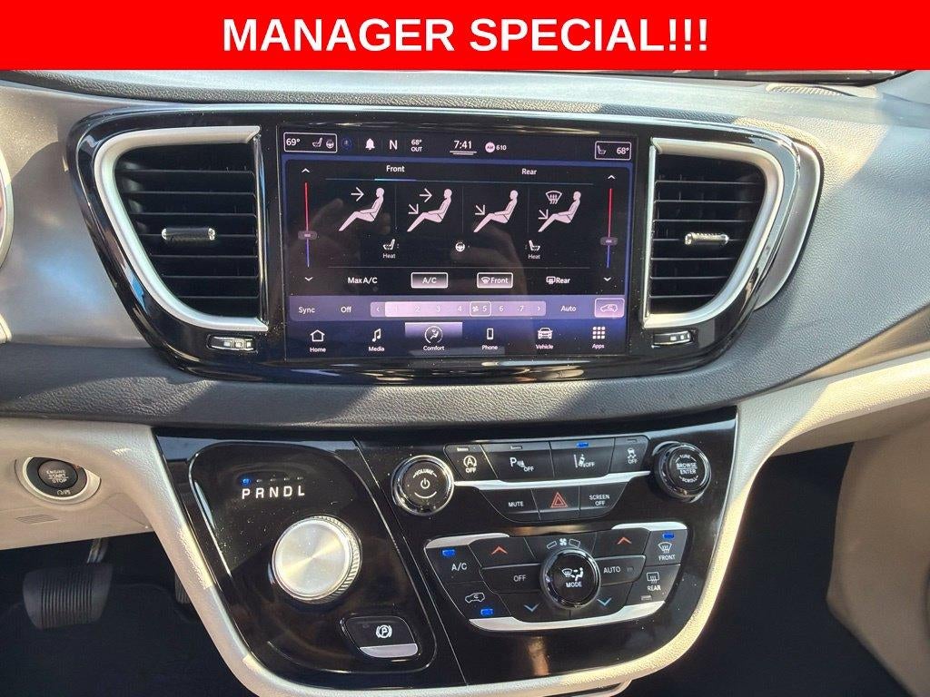 2021 Chrysler Pacifica Touring L