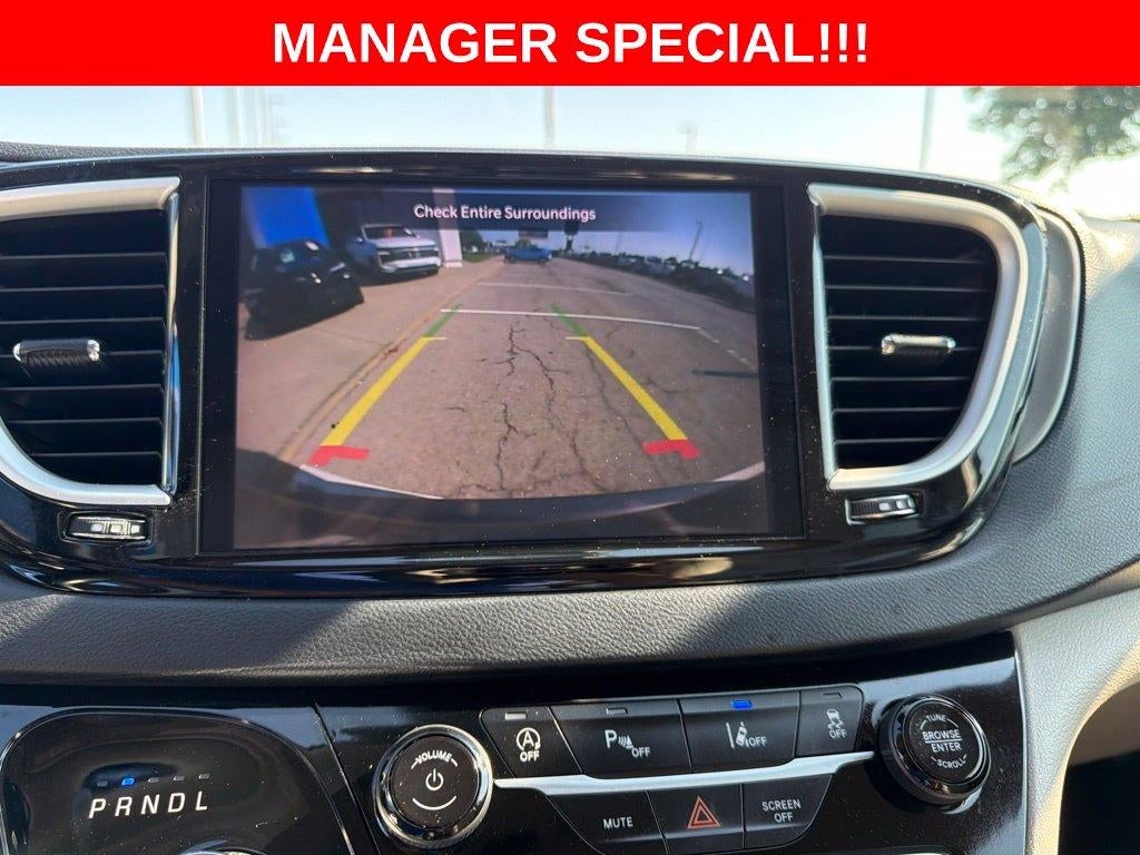 2021 Chrysler Pacifica Touring L