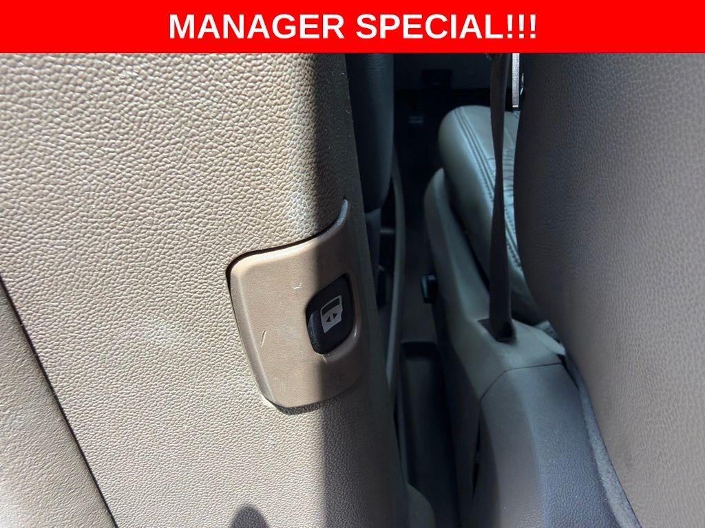 2012 Chrysler Town & Country Touring