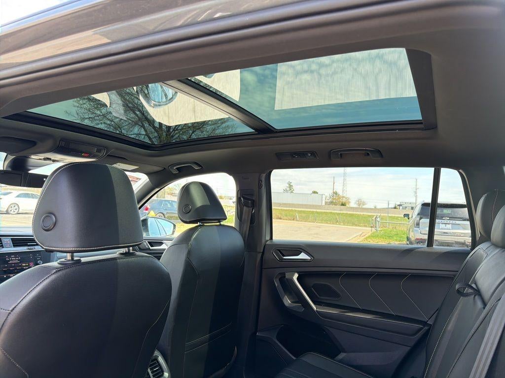 2022 Volkswagen Tiguan 2.0T SE R-Line Black