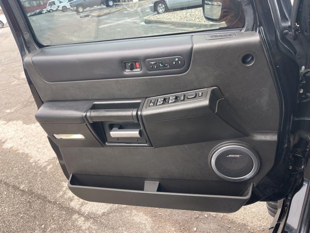 2005 HUMMER H2 Base