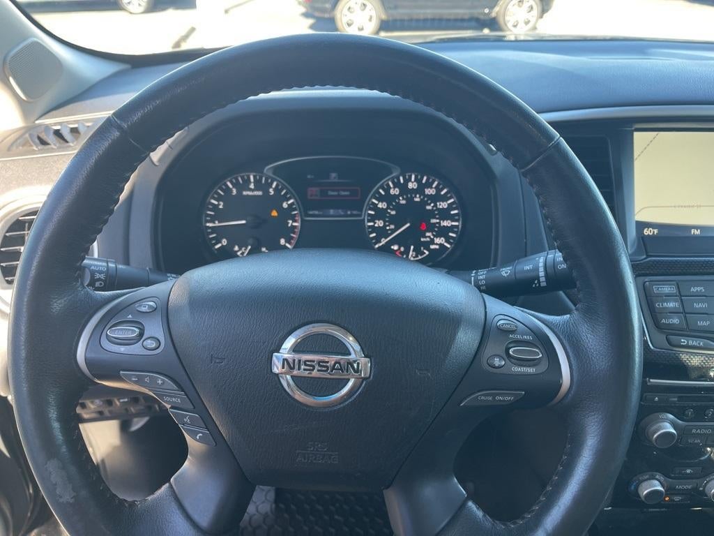 2020 Nissan Pathfinder SL