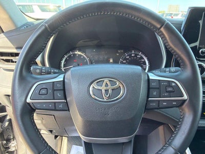 2025 Toyota Highlander XLE