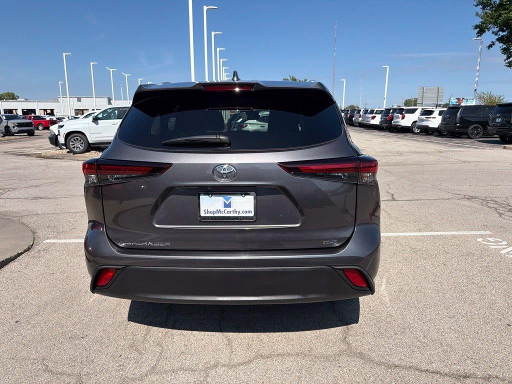 2025 Toyota Highlander XLE