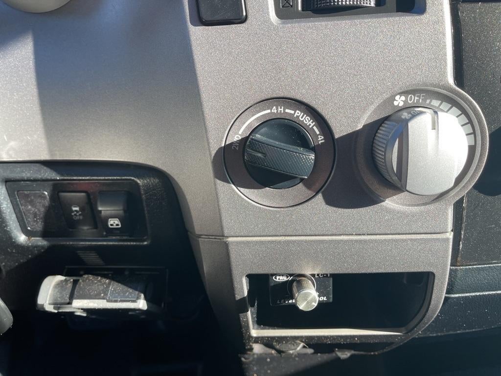 2012 Toyota Tundra 4WD Truck Grade