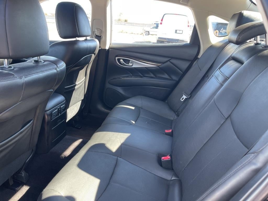 2018 INFINITI Q70 3.7X