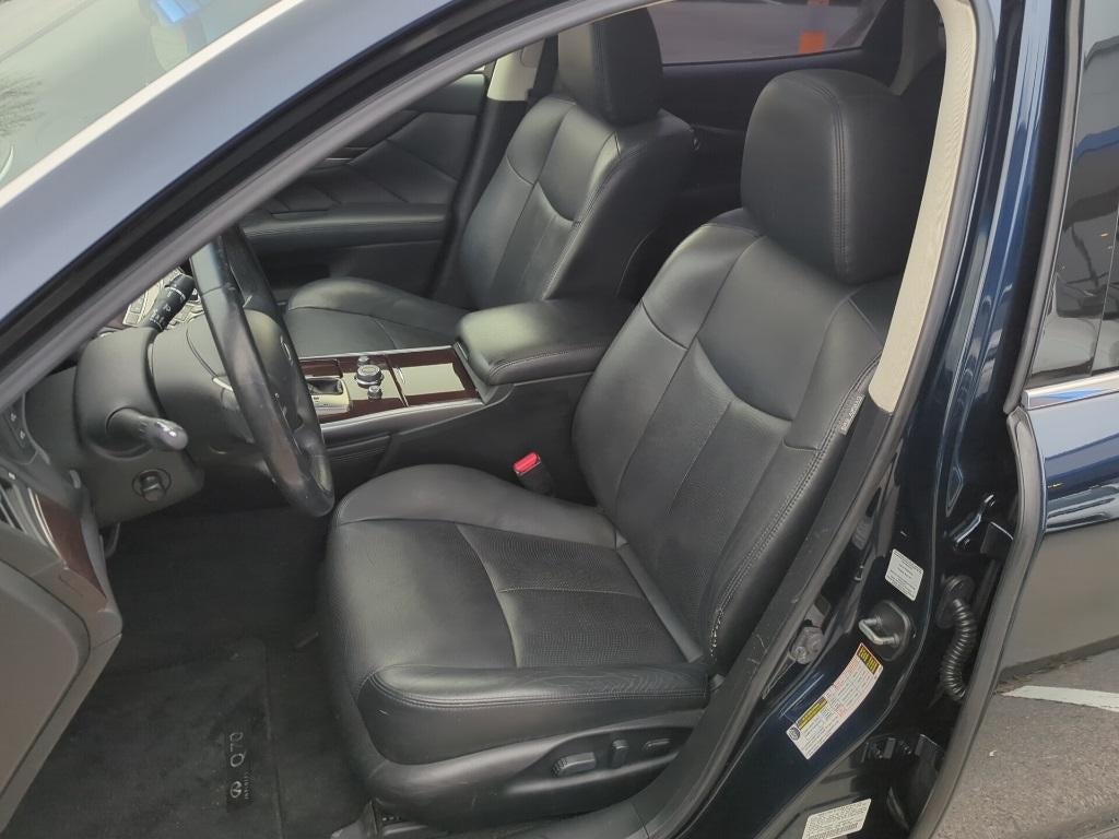 2016 INFINITI Q70L 3.7X