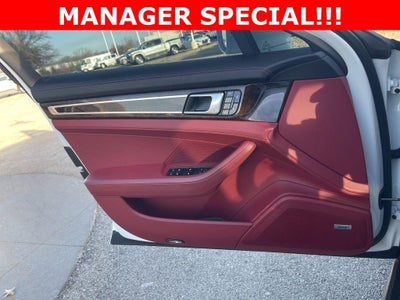 2018 Porsche Panamera Turbo