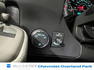 2025 Chevrolet Express Passenger 1LT