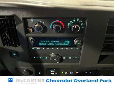 2025 Chevrolet Express Passenger 1LT