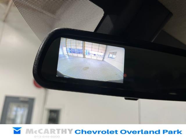 2025 Chevrolet Express Passenger 1LT
