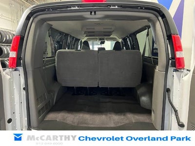 2025 Chevrolet Express Passenger 1LT