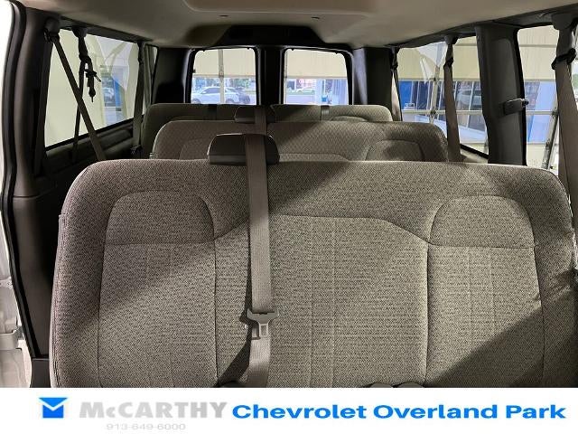 2025 Chevrolet Express Passenger 1LT