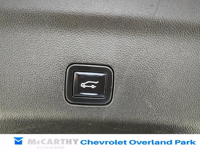 2022 GMC Yukon XL AT4