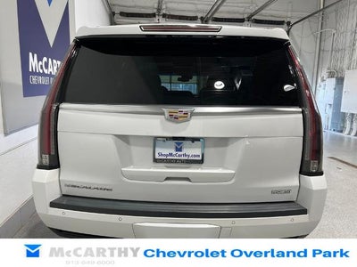2019 Cadillac Escalade Luxury