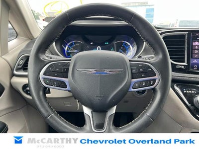 2022 Chrysler Pacifica Hybrid Touring L