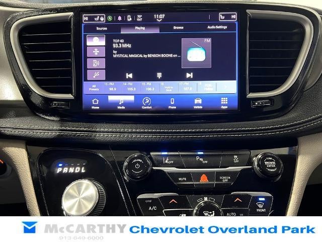 2022 Chrysler Pacifica Hybrid Touring L