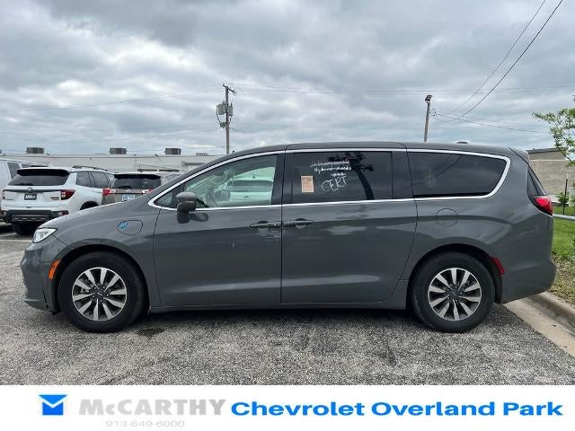 2022 Chrysler Pacifica Hybrid Touring L