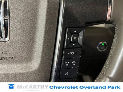 2015 Lincoln Navigator L Base