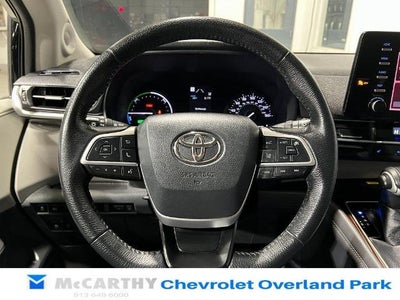 2021 Toyota Sienna XLE