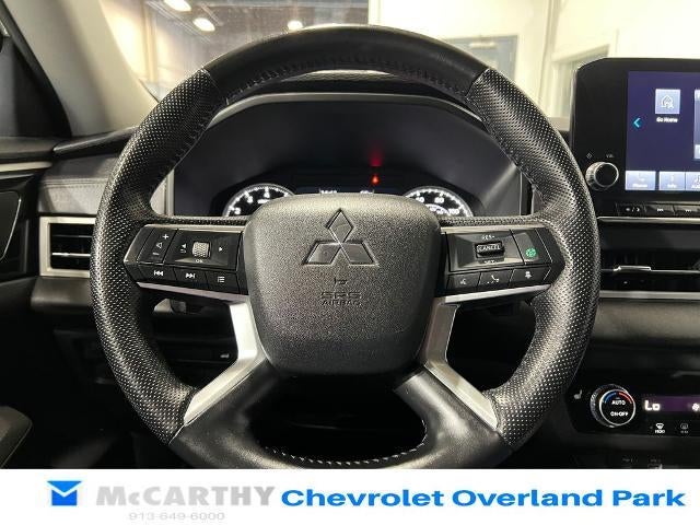 2023 Mitsubishi Outlander SE