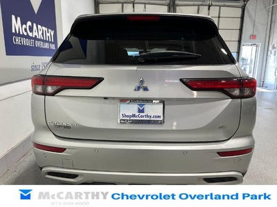 2023 Mitsubishi Outlander SE