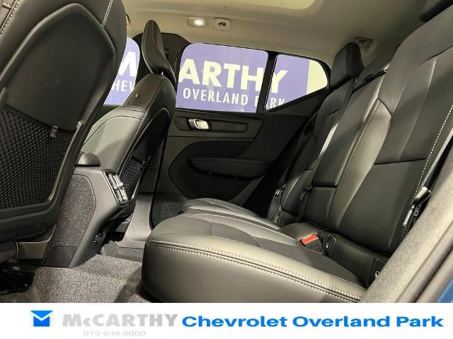2025 Volvo XC40 Plus Bright Theme