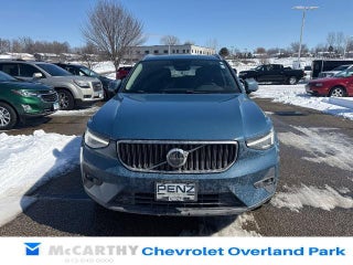 2025 Volvo XC40 Plus Bright Theme