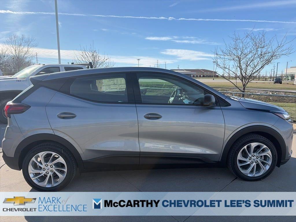 2027 Chevrolet Bolt FWD 4dr LT