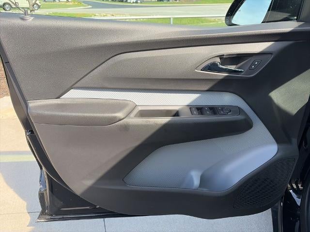 2027 Chevrolet Bolt FWD 4dr LT