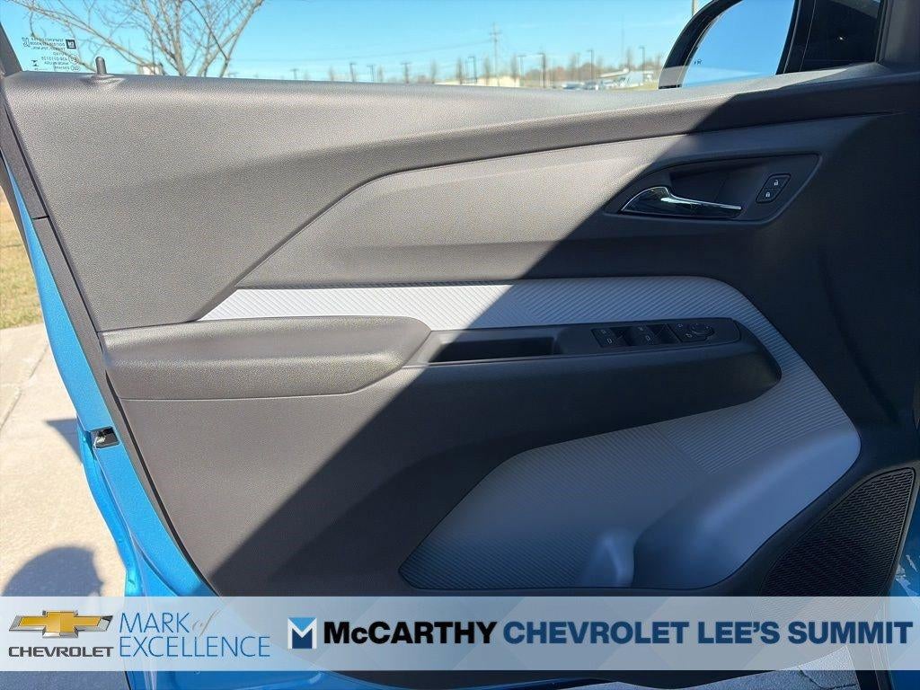 2027 Chevrolet Bolt FWD 4dr LT