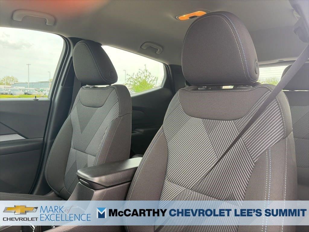 2027 Chevrolet Bolt FWD 4dr LT