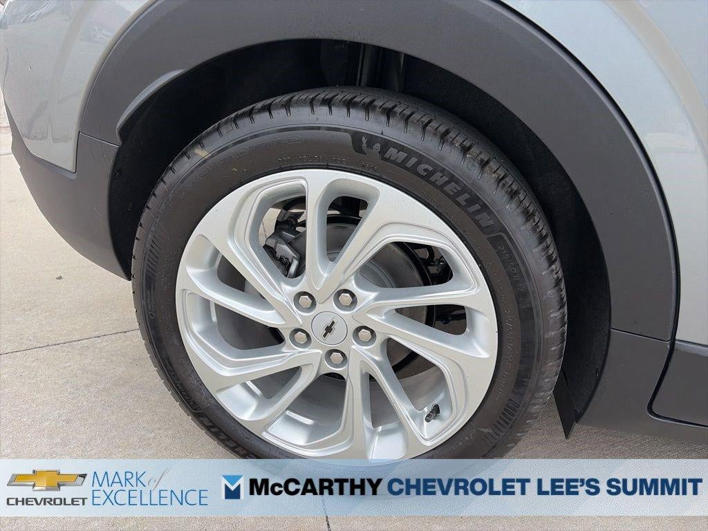 2027 Chevrolet Bolt FWD 4dr LT