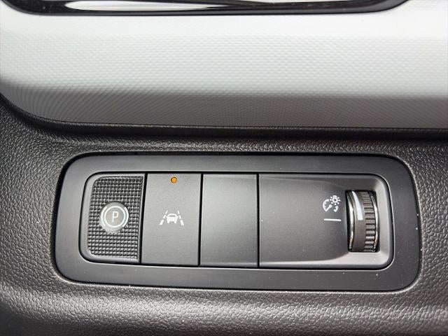 2027 Chevrolet Bolt FWD 4dr LT