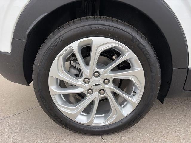 2027 Chevrolet Bolt FWD 4dr LT