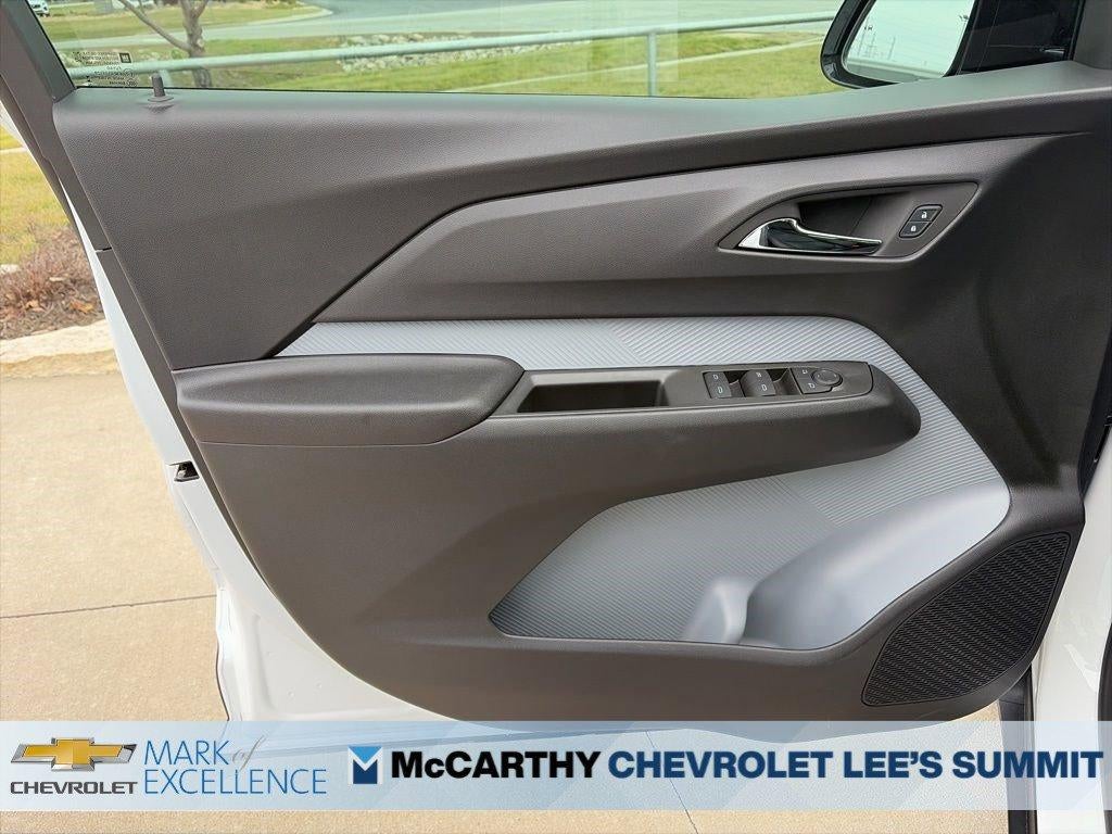 2027 Chevrolet Bolt FWD 4dr RS