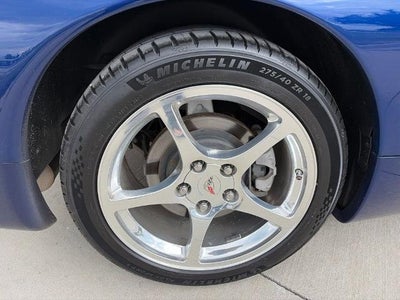 2004 Chevrolet Corvette Base