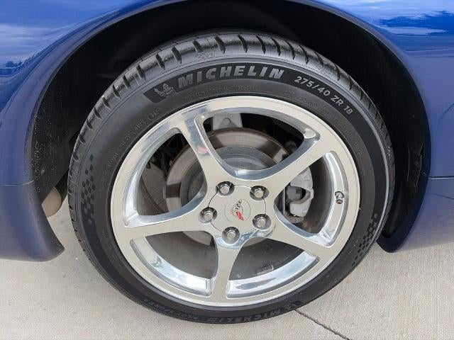 2004 Chevrolet Corvette Base